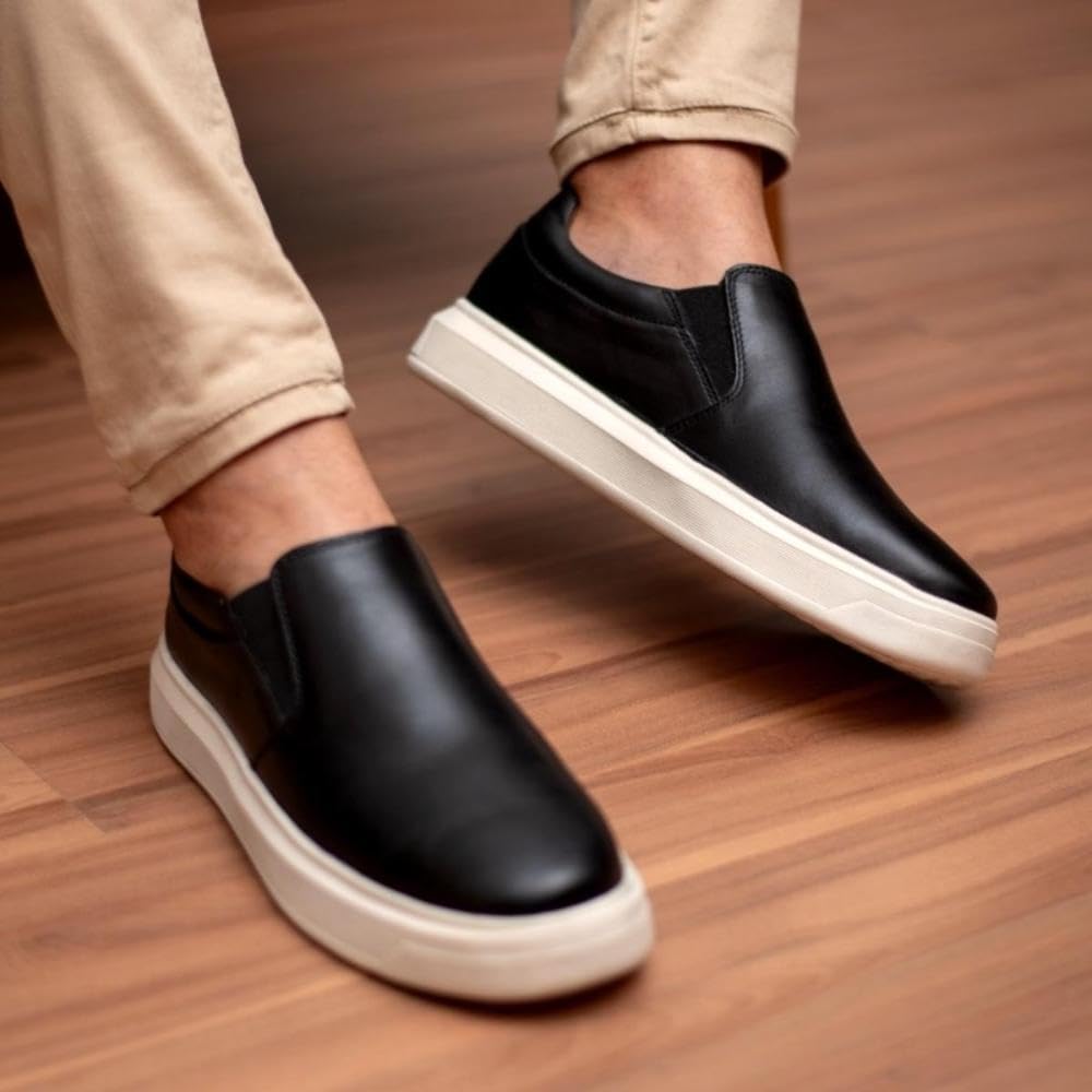 Tênis Slip On Masculino Casual Couro Plataforma em promoção! Veja a oferta e mais achadinhos de Tênis 5 Hoje é o melhor dia para comprar Tênis Slip On Masculino Casual Couro Plataforma com aquele preço maroto! Promoção! Aproveite a oferta! 5