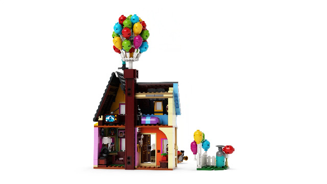 Amazon.co.jp: レゴ(LEGO) ディズニー100 カールじいさんの空飛ぶ家