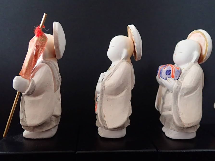 はこっち　博多人形　二代戸畑茂四郎作　大日如来　仏像　共箱　V　R7174 はこっち 博多人形 二代戸畑茂四郎作 大日如来 仏像 共箱 V