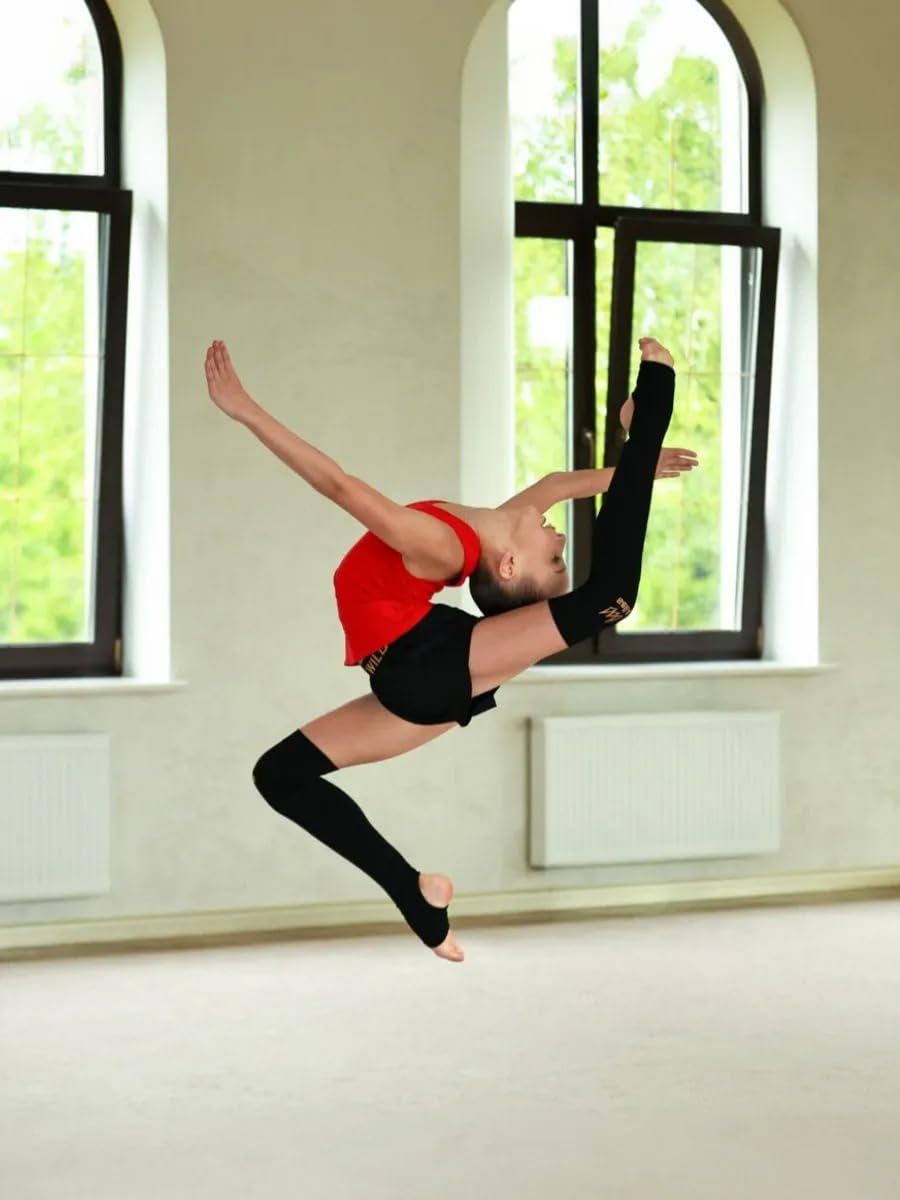 Sporthose M?dchen Doppellagige Shorts Gran Prix f?r Rhythmische Sportgymnastik, Ballett & Tanz | 4-Wege-Stretch, atmungsaktiv, 90% Polyamid, Schwarz/Gold