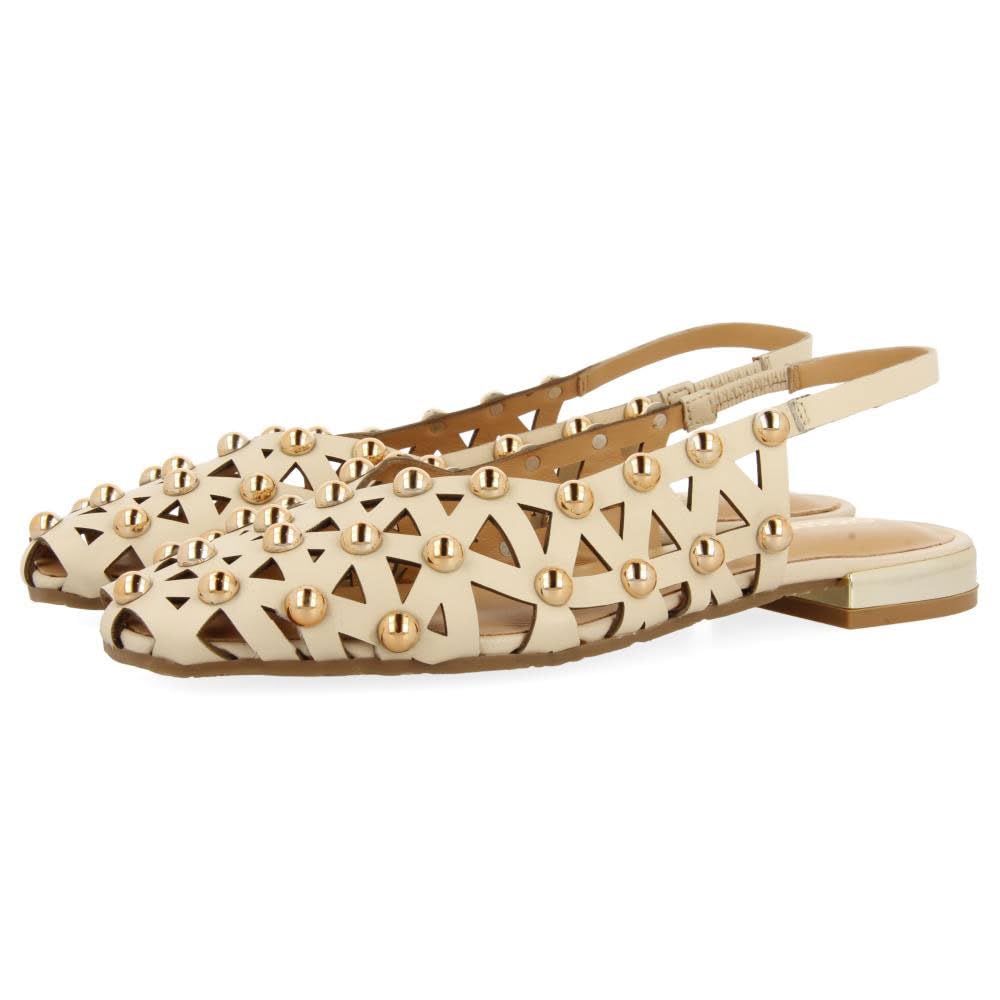 711540_7