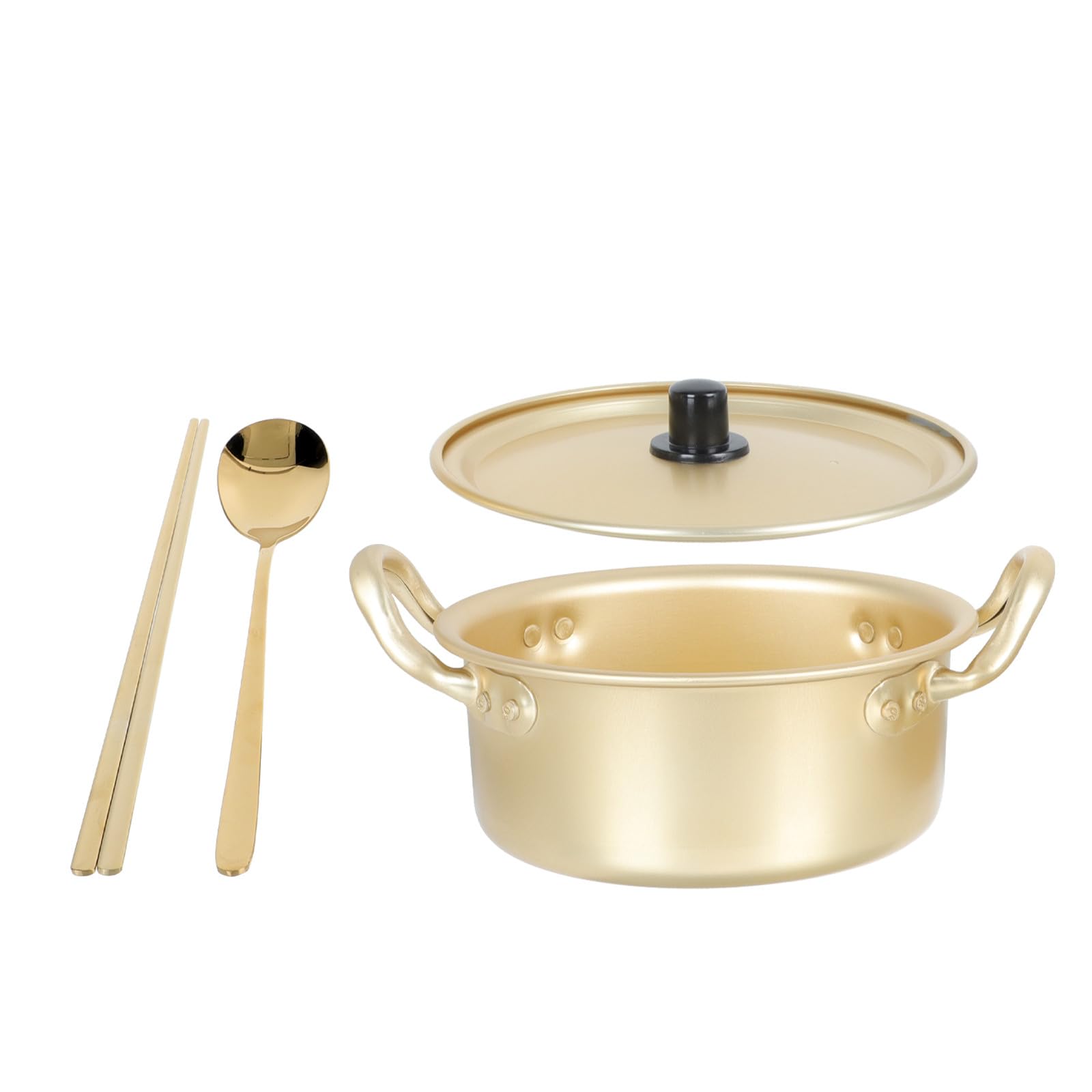 Préparation des ramen facile avec la casserole en aluminium Housoutil