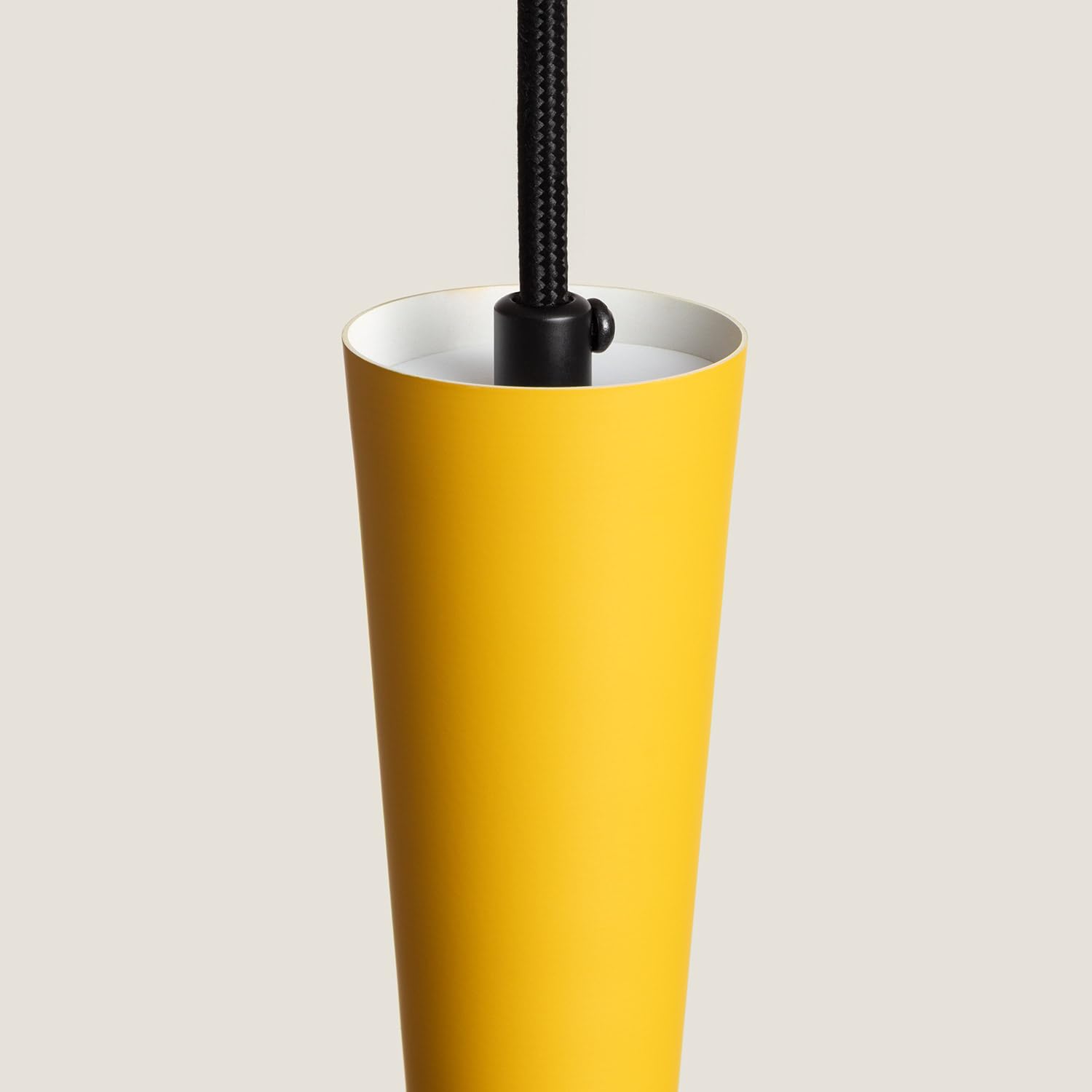 LEDKIA LIGHTING - Lampada a Sospensione Lennon in Alluminio | Design Vintage Conico | Compatibile con Lampadina LED E27 | Cavo Regolabile | Uso Interno, Giallo