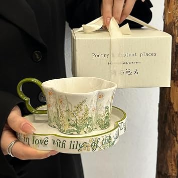 STARRY G Ceramic Coffee Cup with Spoon & Four-Leaf Clover Saucer Set - 260ml Floral Ceramic Tea Cup with Green Handle, Elegant Coffee Mug Set, Aesthetic Gift Mug with Gift Box