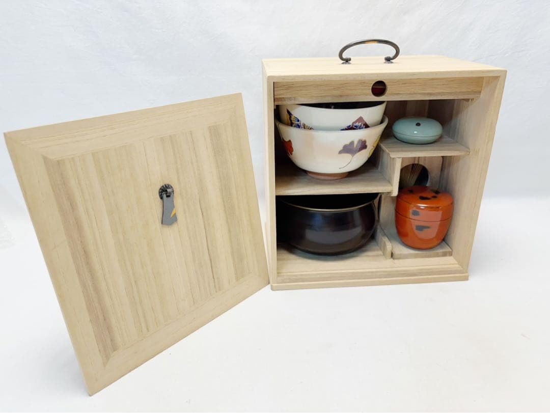 美品 茶道具 桐 短冊箱 茶箱揃 茶箱 9点セット 茶道具一式 茶器 野点 Amazon.co.jp: 茶道具 桐 短冊箱 茶箱揃 茶箱 9点セット茶道具一式