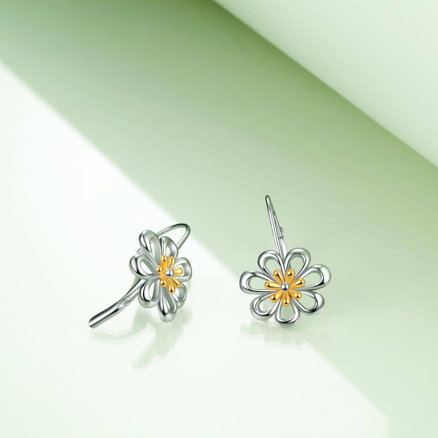 Orecchini Margherita Argento Sterling Placcato Oro Piccoli Orecchini Pendenti a Forma di Fiore Margherita con Chiusura Leverback Gioielli Cerchi Regali per Donne Fidanzata (Orecchini margherita)