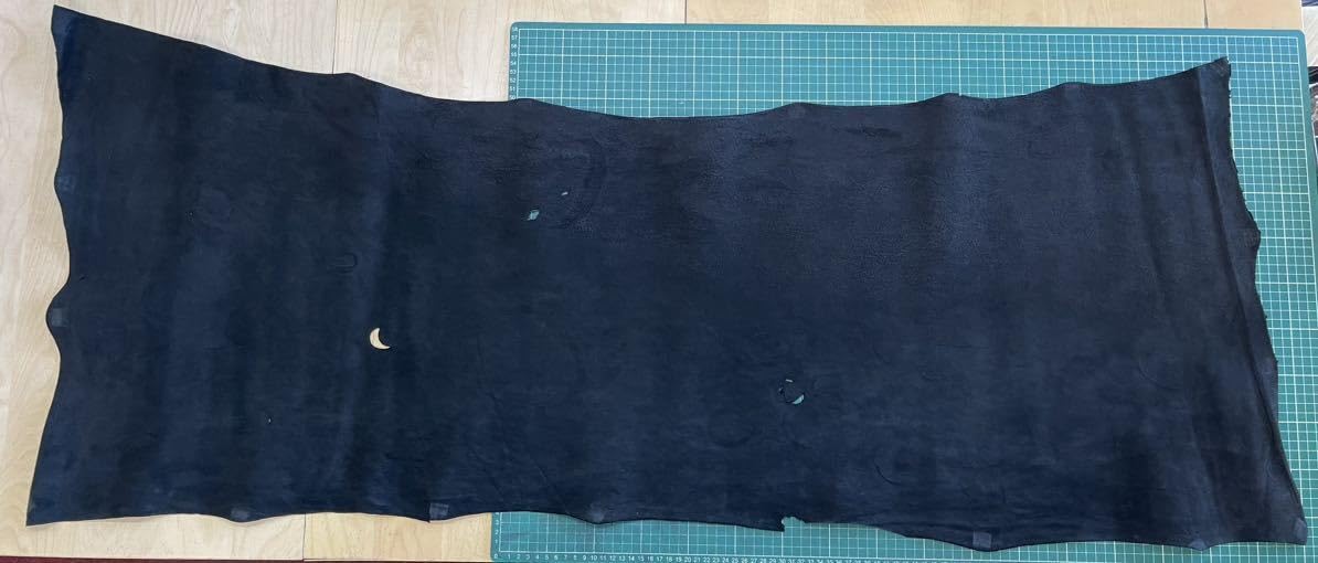 超希少　レザーケース　鯨革＆猪革 超希少 レザーコインケース 鯨革＆猪革