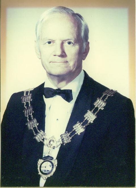 Amazon.de Edward A. Morris books, biography, latest update