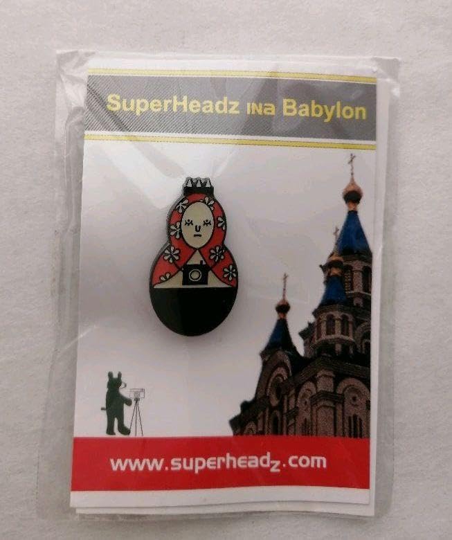 ピンバッジ PINS SuperHeadz マトリョーシカ赤
