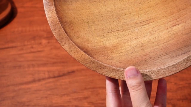 Juego de ensaladera y cuchillo mezzaluna de madera de nogal redonda 9 in miniatura 7
