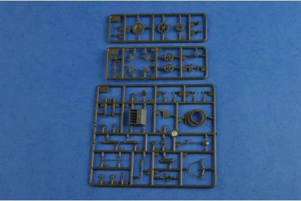 Assemble Model 83821 1/35 Scale Soviet T-37A Light Tank Izhorsky