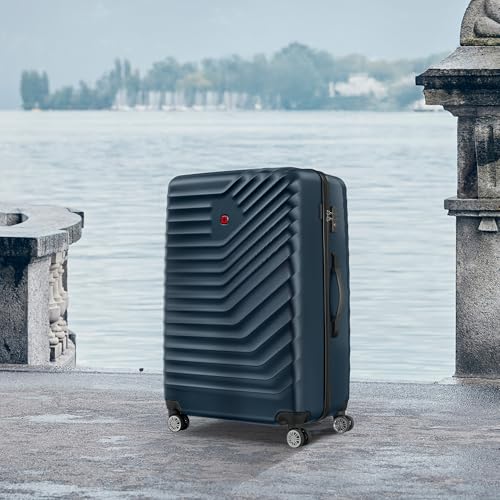 Image of WENGER, Trayn Plus, Carry-On Hardside Suitcase, Swiss Designed
