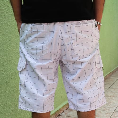 Bermuda Masculina Cargo Sarja Quadriculada Xadrez Bolsos Laterais (50, Branco)