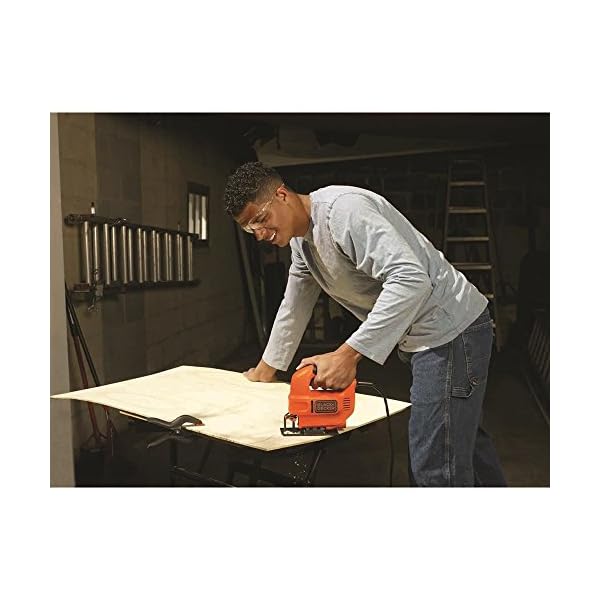 Black+Decker Elektro Kompakt Stichsäge 400W KS501 – Säge für Holz, Metall & Kunststoff mit 0/45° Gehrungsschnitt… – Bild 4