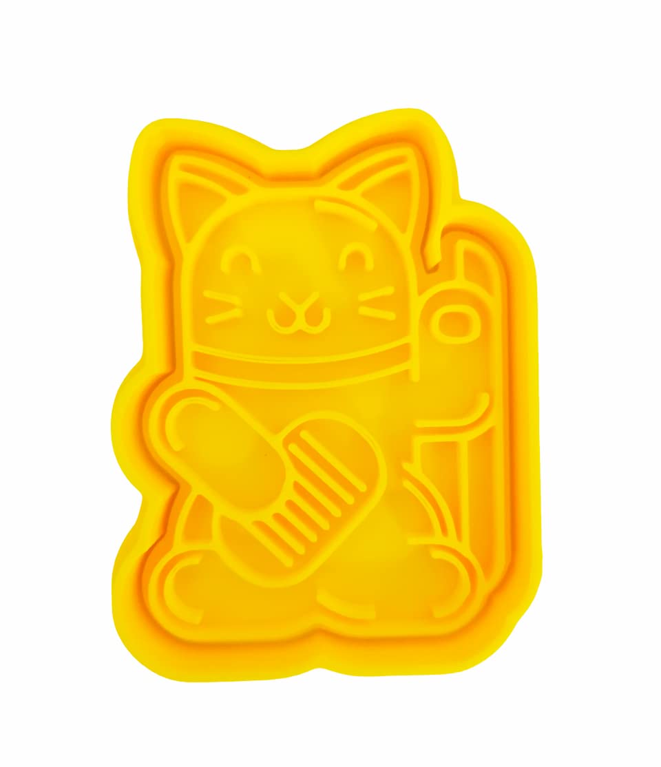 The Cookie Cutter Hub 9cm Japanese Lucky Cat Statue Cookie Cutter and Matching Embosser for Cookies Biscuits Clay Baking Decoration