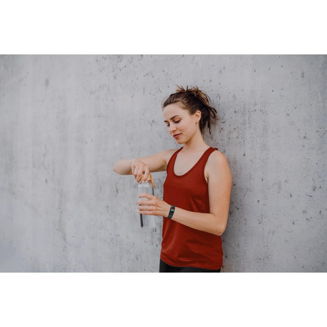 Hama - Banda de Actividad (Smartwatch Resistente al Agua, función Despertador, hasta 14 Deportes Diferentes, podómetro, frecuencia Cardiaca, Reloj Deportivo) Negro