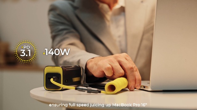 FUSSOP モバイルバッテリー　40000mAh 140W急速充電 ピンク FUSSOP モバイルバッテリー 40000mAh 140W急速充電 ピンク 楽天