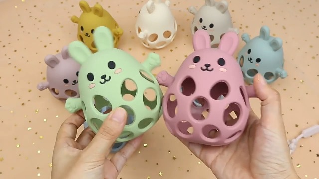 Mordedor Montessori De Silicona Con Campana Para Bebés 0-12 Meses | Pelota Sensorial Antideslizante