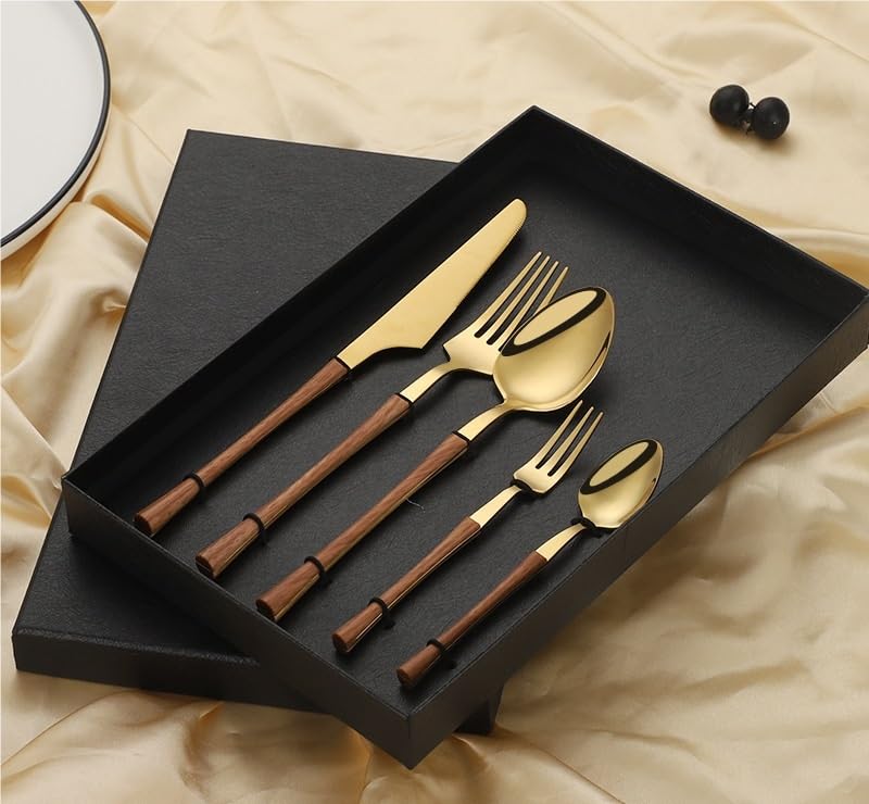 Ce Service de Couverts en Acier Inoxydable (4/16/24/32/40/48 pièces, fourchettes et cuillères) avec Manches Imitation Bois, Coloris Noir et Or, est Disponible en Noir et Or.