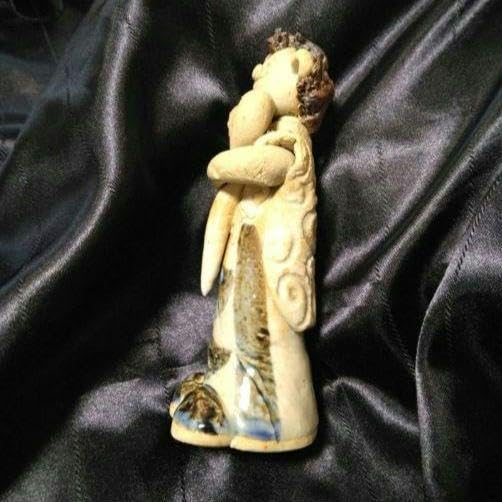 Amazon.co.jp: 砥部焼 青芳窯 人形 初代 森元青芳 愛媛 伊方町 : おもちゃ