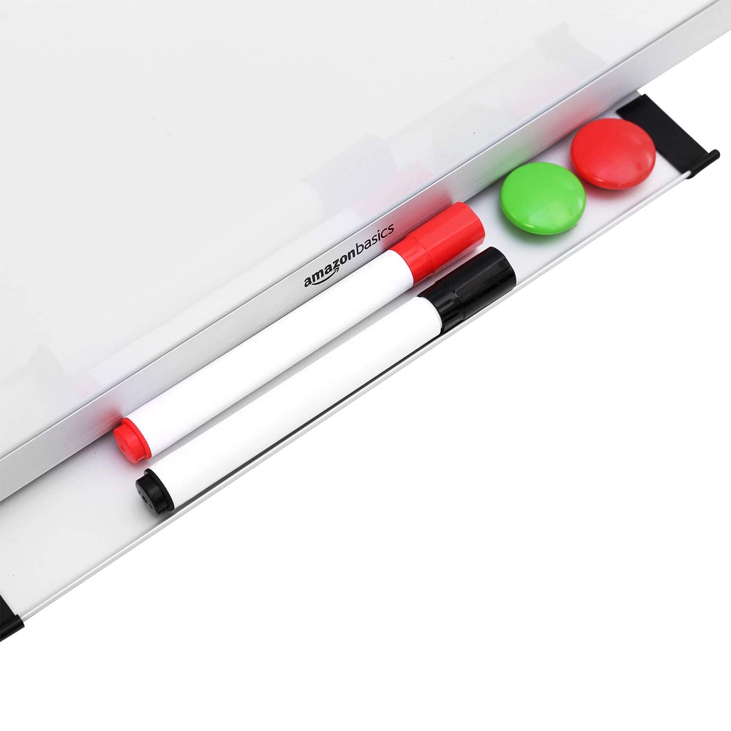Amazon Basics Pizarra Blanca Magnética con Marco de Aluminio, Bandeja para Rotuladores, 6 Imanes, 1 Borrador y 2 Rotuladores para Uso en Oficina y Hogar, Montaje en Pared, Borrado en Seco, 90 x 60cm