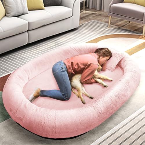 FURRYFECTION Hundebett für Menschen, 180x114x35,6cm großes Hundebett in Menschengröße für Erwachsene und Haustiere, waschbarer Kunstfellbezug, riesiges Nickerchenbett mit Decke und Kissen
