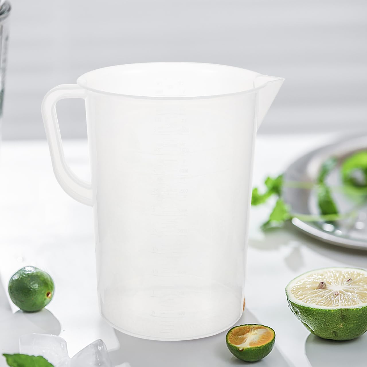 Pichet à doser de 5 litres avec tableau de conversion pratique pour huile et fluides, pelouse, produits chimiques, moteur à soude