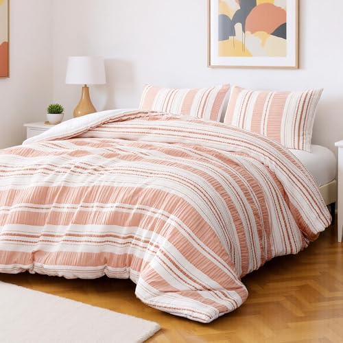 Image of Amazon Basics Comforter Set, 3-Piece Jacquard Comforter and 2 Pillow Shams, All-Season Bedding, Full, Pink Striped