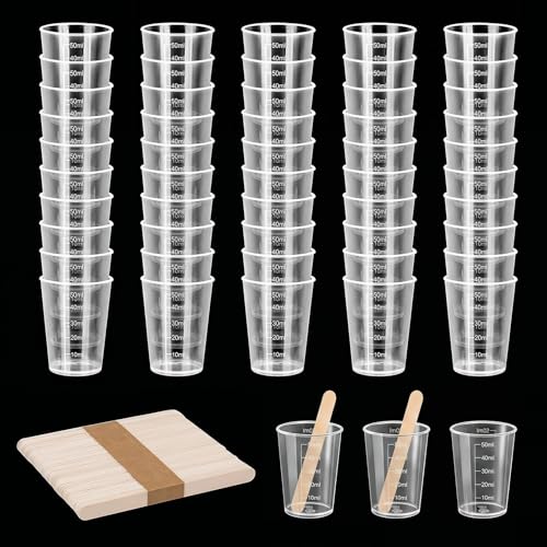 Gtwinsone 50 Stück Klein Messbecher 50ml Mischbecher Kunststoff Messbecher Epoxidharz mit Skala Meßbecher mit 50 Stk Holzstäbchen Farbmischbecher Set für Flüssigkeiten Pigment Kochen