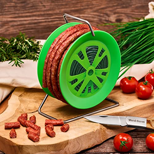 WURSTBARON® Wurst Kabeltrommel im Gartenschlauch Design, 3,5m Wurst nach Krakauer Art, hochwertige Qualität und rauchiges Aroma, lustiges Geschenk, 240 g – Bild 3