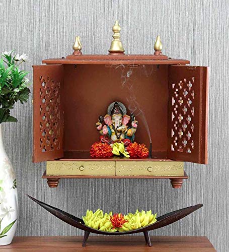 Temple du Rajasthani en bois pour coin prière et méditation
