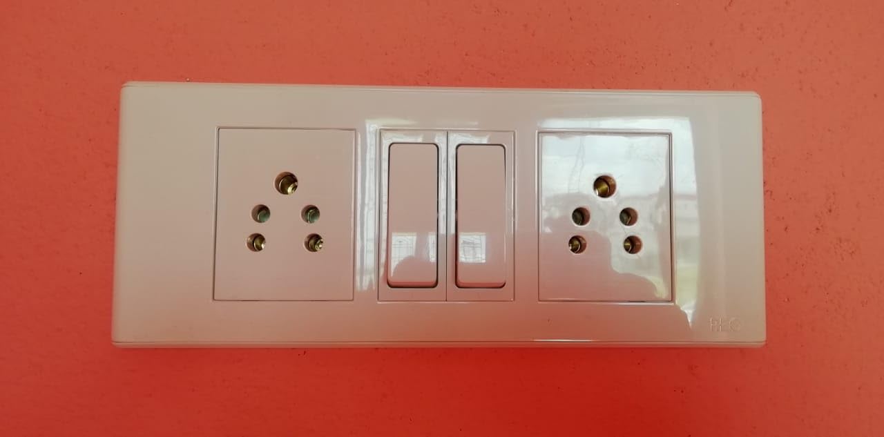 REO Bliss 6 Modular Plate with 2 6A Switches and 2 6A 3Pin Socket-image-48