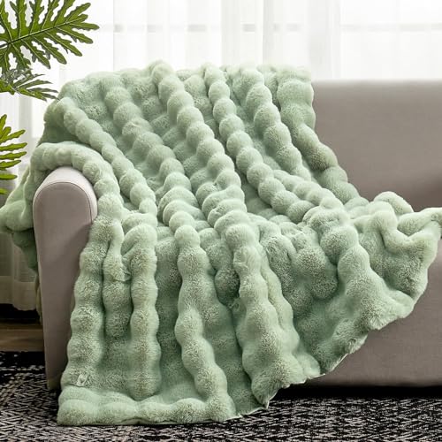 Cozy Bliss Faux Fur Throw Blanket for Couch, Fuzzy Soft