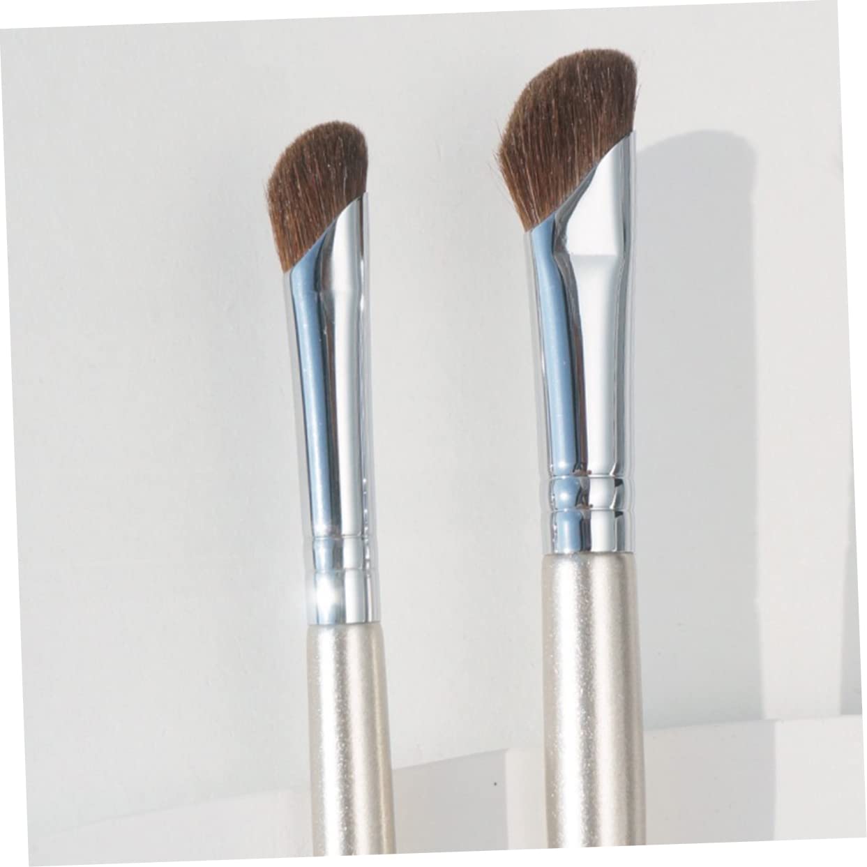 Beavorty 5 Set Di Pennelli Angolati Ergonomici Per Il Contorno Del Naso Ombretto Accessorio Per Il Trucco Sicuro E Delicato Sulla Pelle 4 Pezzi * 5