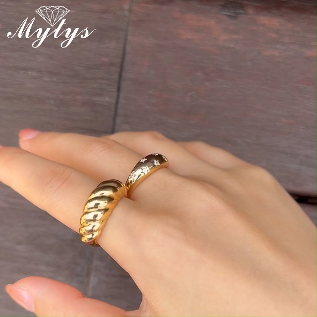 新品タグ付き新作 maison de dolce glow knit gold Amazon.com: Mytys Chunky Gold Rings for Women 14K Gold