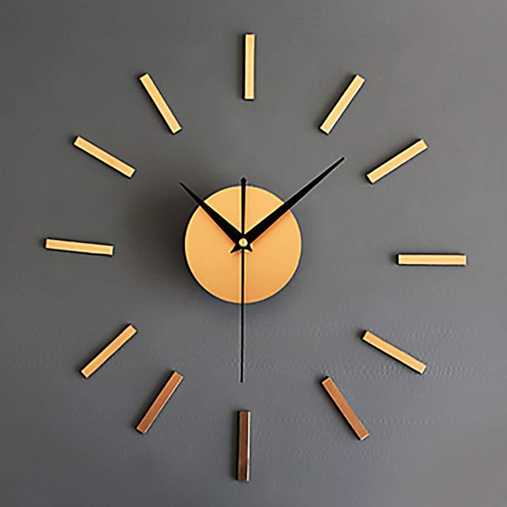 Horloge en verre acrylique et métal rétro au fini contemporain unique