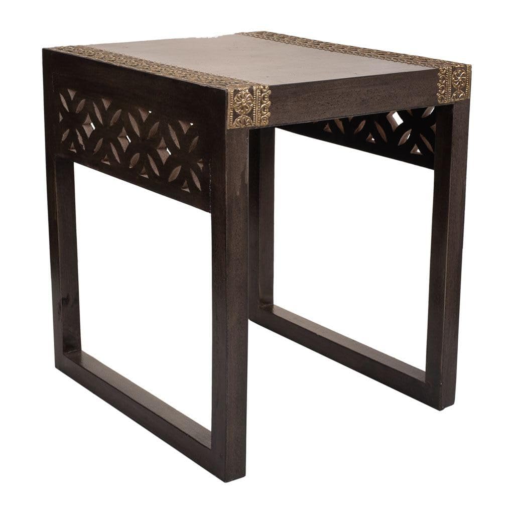 Table en bois et métal noble de qualité artisanale pour intérieur élégant