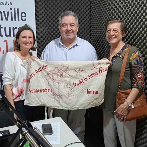 PAPO EM DIA - Ana Luiza Gern e Leni Maria Zimmermann falam sobre o projeto Mãos que Contam Histórias cover art