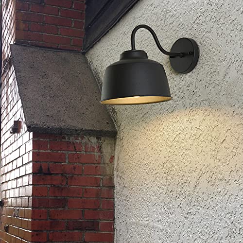 Luminaire extérieur noir en métal de qualité supérieure pour une façade élégante