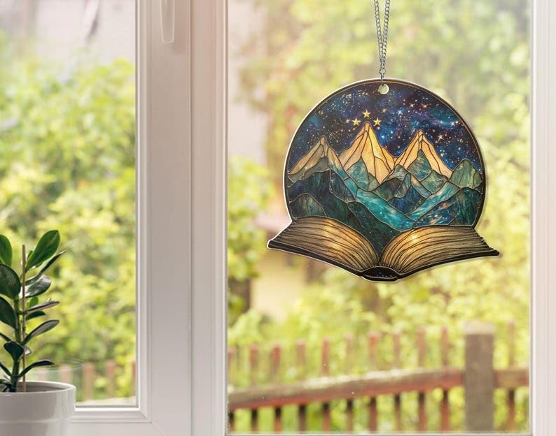 Christmas Night Court Sun Catcher- Fantasy Book Reader Gift, Night Court Acrylic Window Hanging, Bookshelf Decor, Book Lover Gift,Bookish Gift, Christmas Tree Bookish
