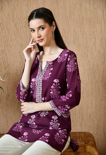 Image of Amazon Brand - Tavasya Women Floral Printed Round Neck Pure Cotton Regular Fit Kurti | Everyday & Office Wear Kurta | Modern Ethnic Top