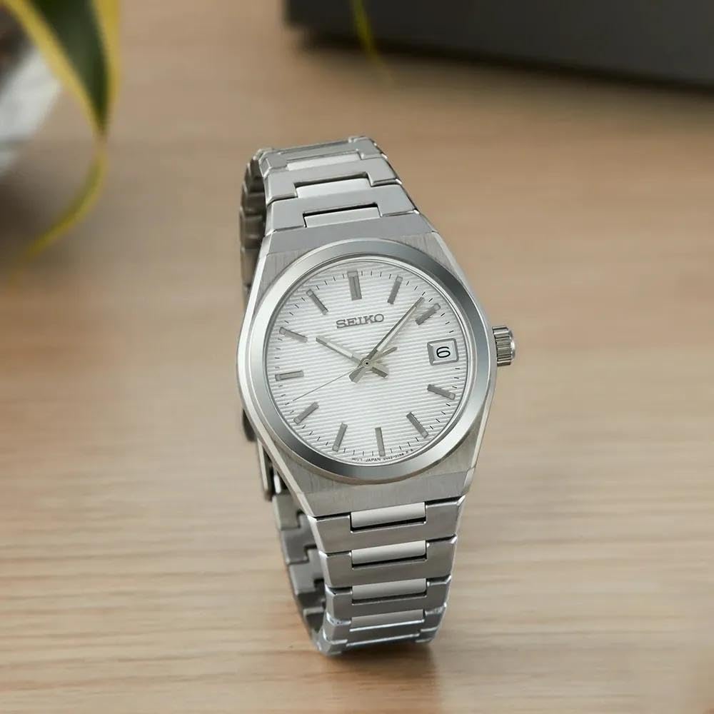 Seiko Reloj Analógico para Mujeres de Cuarzo con Correa en Acero Inoxidable