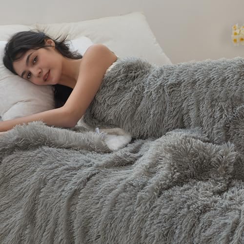 COOVA Ultra Soft Faux Fur Twin Blanket – Fuzzy Fluffy Cozy Microfiber Blankets, Warm Thick Plush Sherpa Fleece Throw Blanket for Couch,Bed,Sofa,Ideal Gift for Women.(Light Grey, 60"x80")