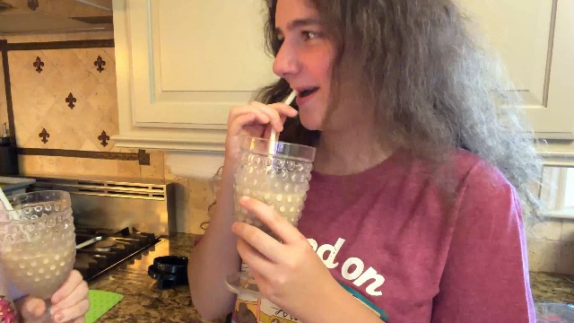 DaVinci Gourmet Frappe Freeze Frappe Coffee Mix, Mocha, 3 Lb Bag, 27 Servings