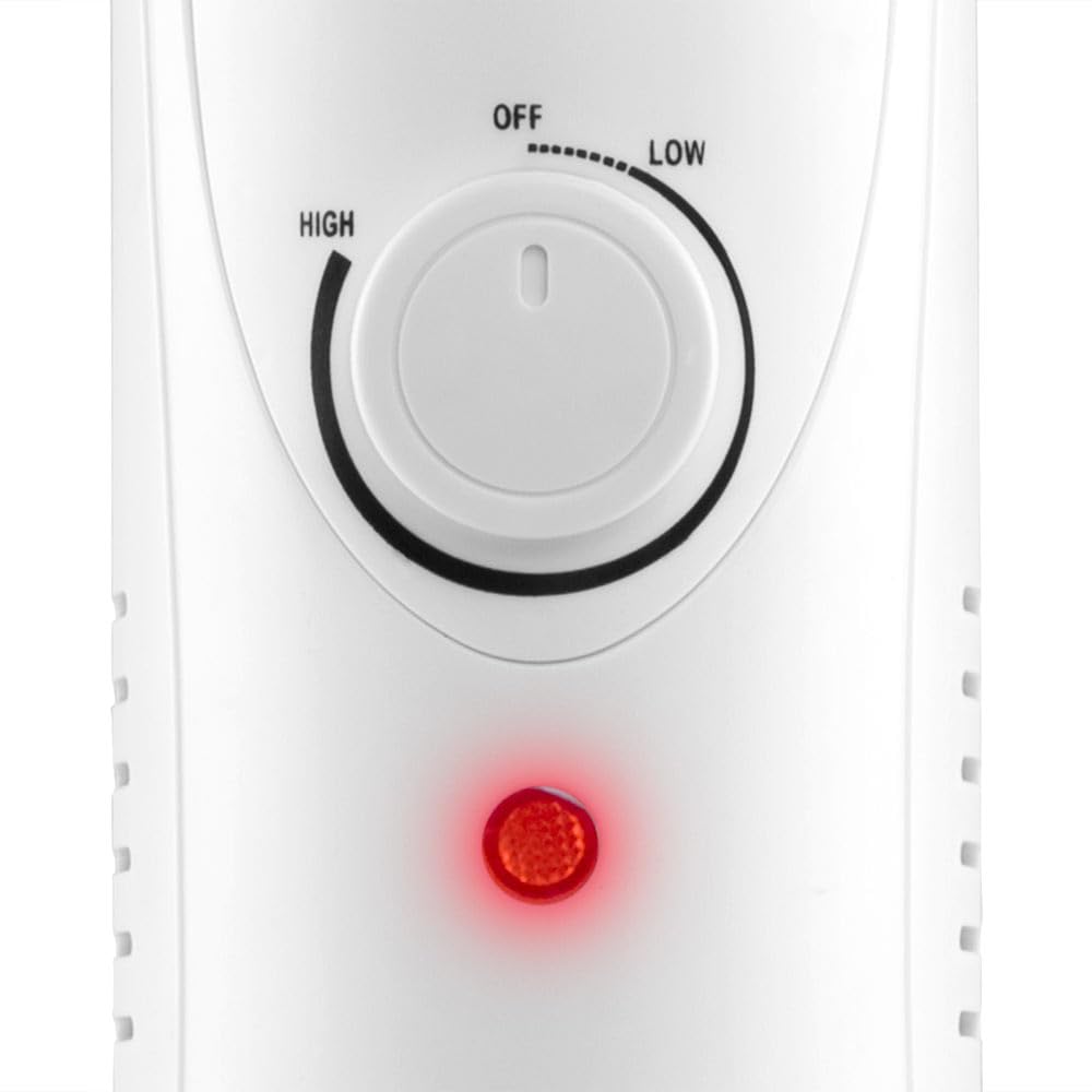 Radiador de aceite junior 5 elementos térmicos. Potencia máxima 700 W. Termostato regulable.