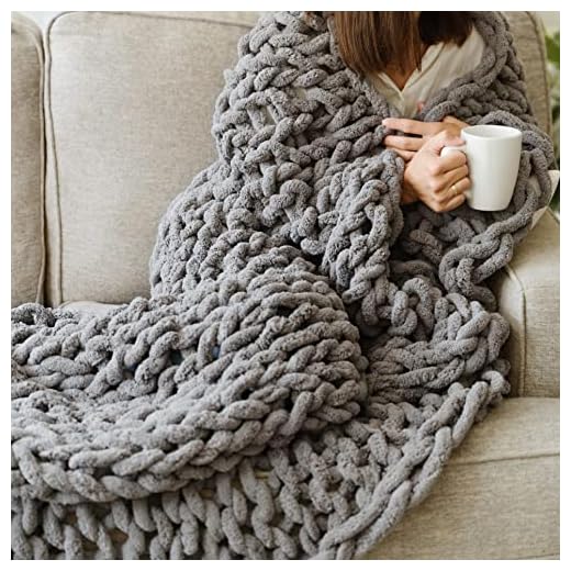 Houseables Chunky Knit Blanket, Crochet Throw, Big Yarn Blankets, 50x60 Inch, Grey, Soft, Large, Chenille, Thick Hand Knitted Cable Throws, Braided, Knotted, Woven, Handmade Knot for Couch, Bed