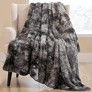 VOXO Fuzzy Faux Fur Throw Blanket - Super Soft and Cozy - Luxury Fluffy Throw Blankets for Couch, Chair and Bed - (Wolf Grey, 130 X 160 CM)
