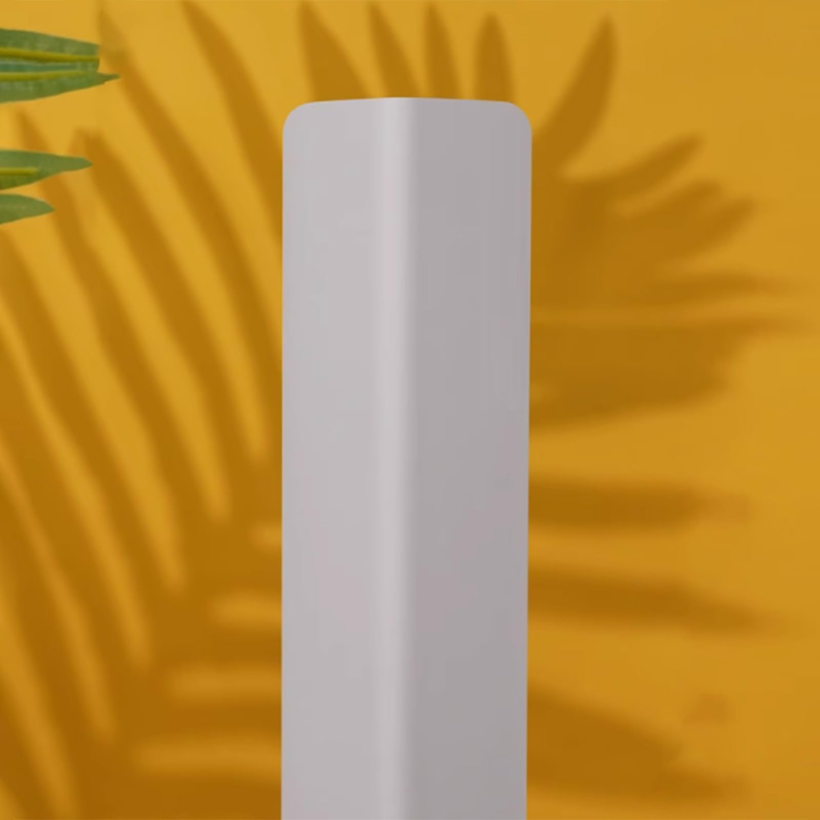 Moulure ed protect en aluminium pour réparer et protéger un mur en fourrure abîmé