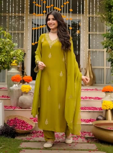 Image of Klosia Women Embroidery Solid Straight Kurta and Pant Set with Dupatta