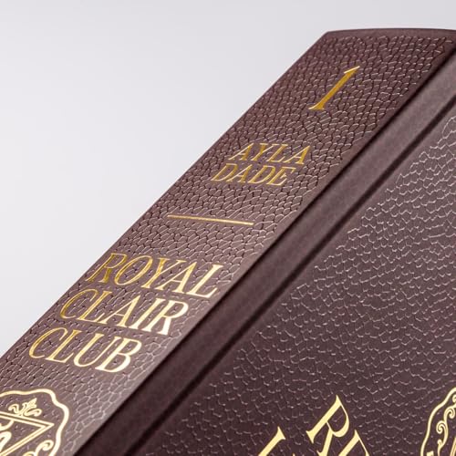 Royal Clair Club 1: Her First Hunt: Spicy Dark Romantasy mit düsterem Academy-Setting | Limitierte Auflage mit Farbschnitt, Lesebändchen und ganzseitigen Innenillustrationen. (1)